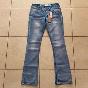 I am selling pants for 54 dollars. The size is 7\8